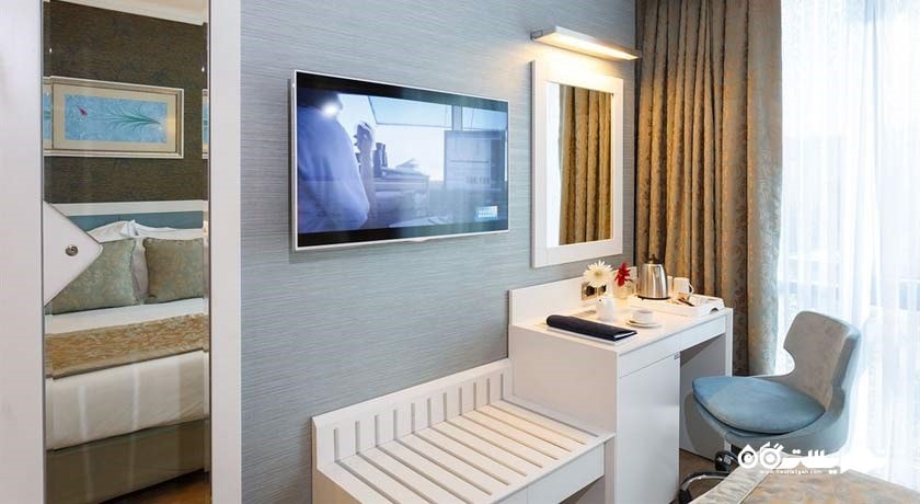 میز تحریر اتاق های هتل